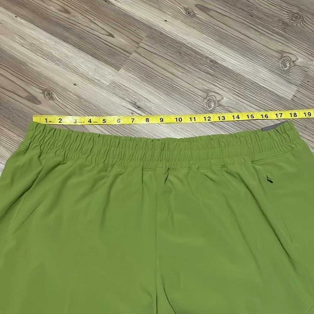Calia Run Collection midrise Infinity Short 3” Relaxed Army green Size XL NWT - Picture 7 of 14